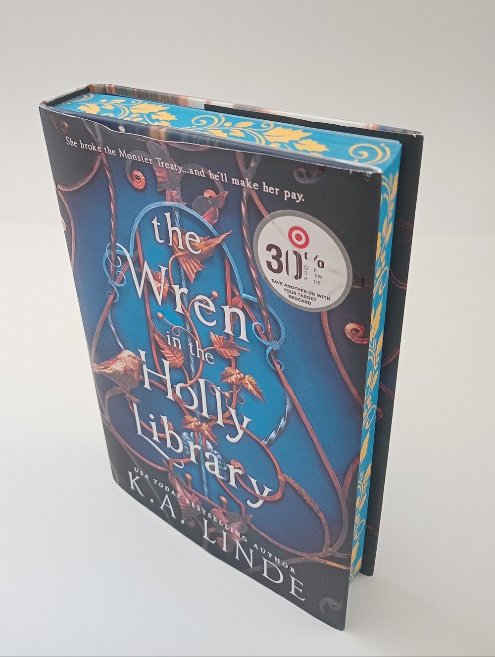 The Wren in the Holly Library K.A. Linde Deluxe Limited 1st Edition HC